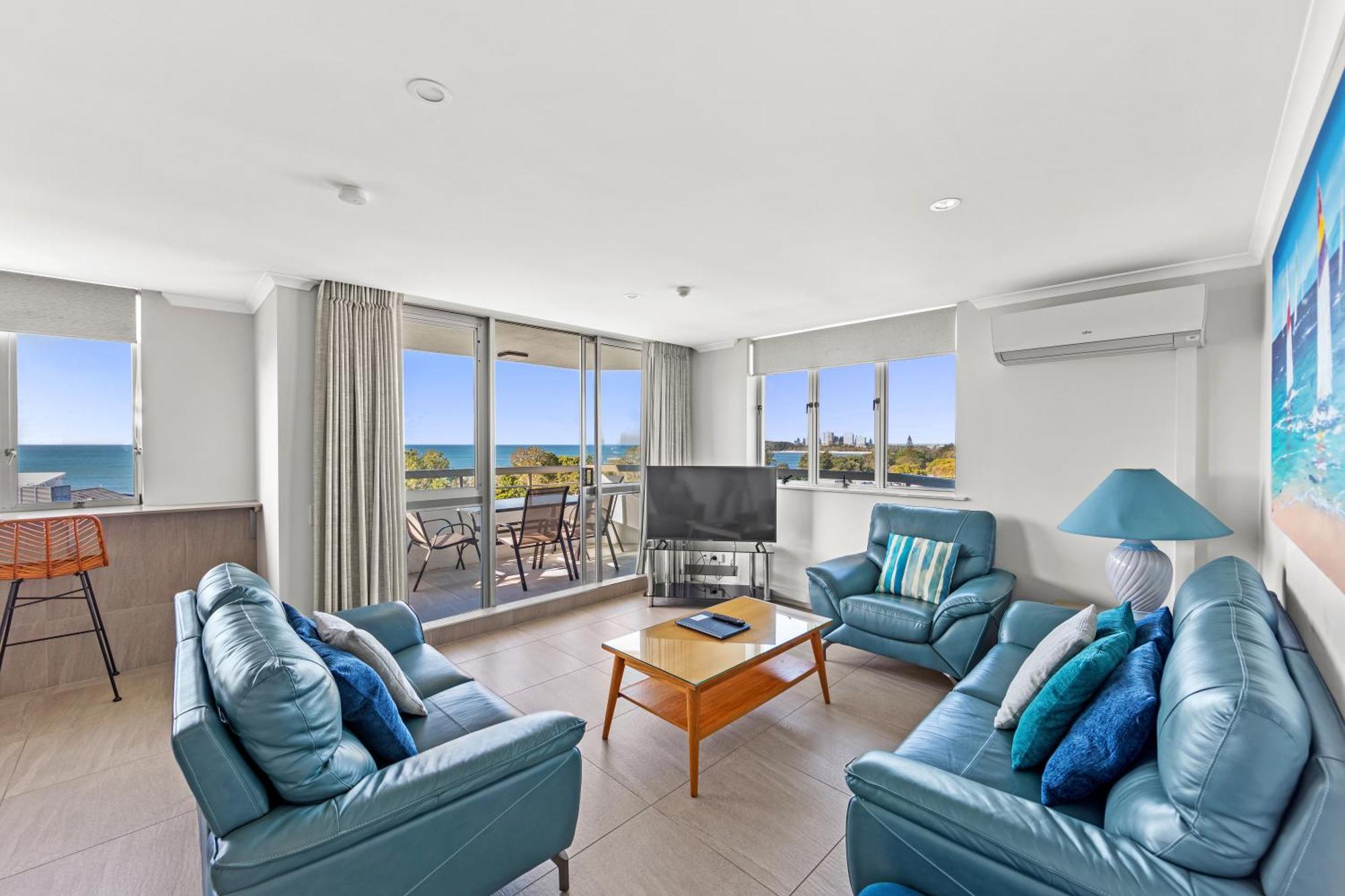 Three-Bedroom Apartment Ocean View