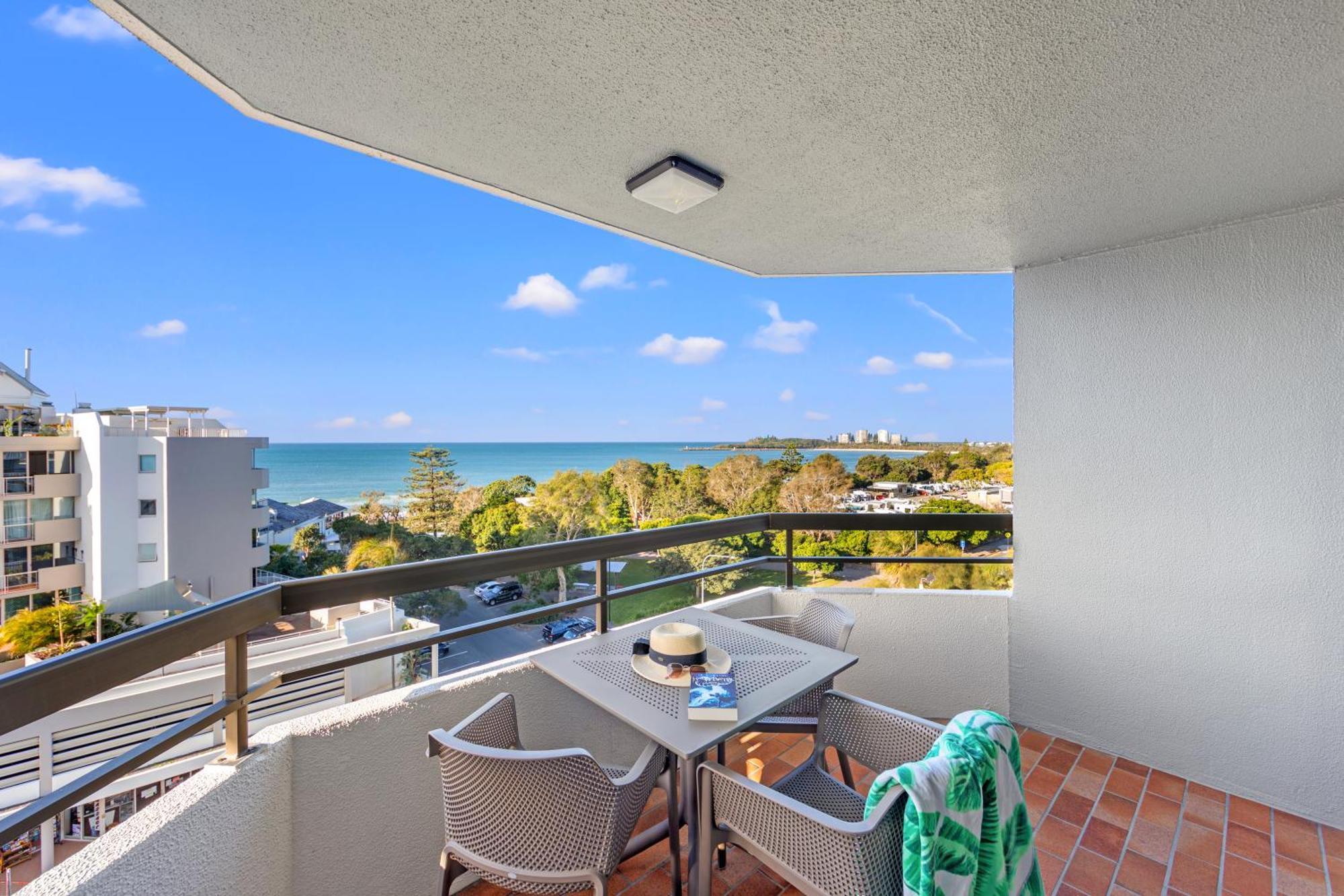 One-Bedroom Apartment Ocean View,1553063671:JPEG