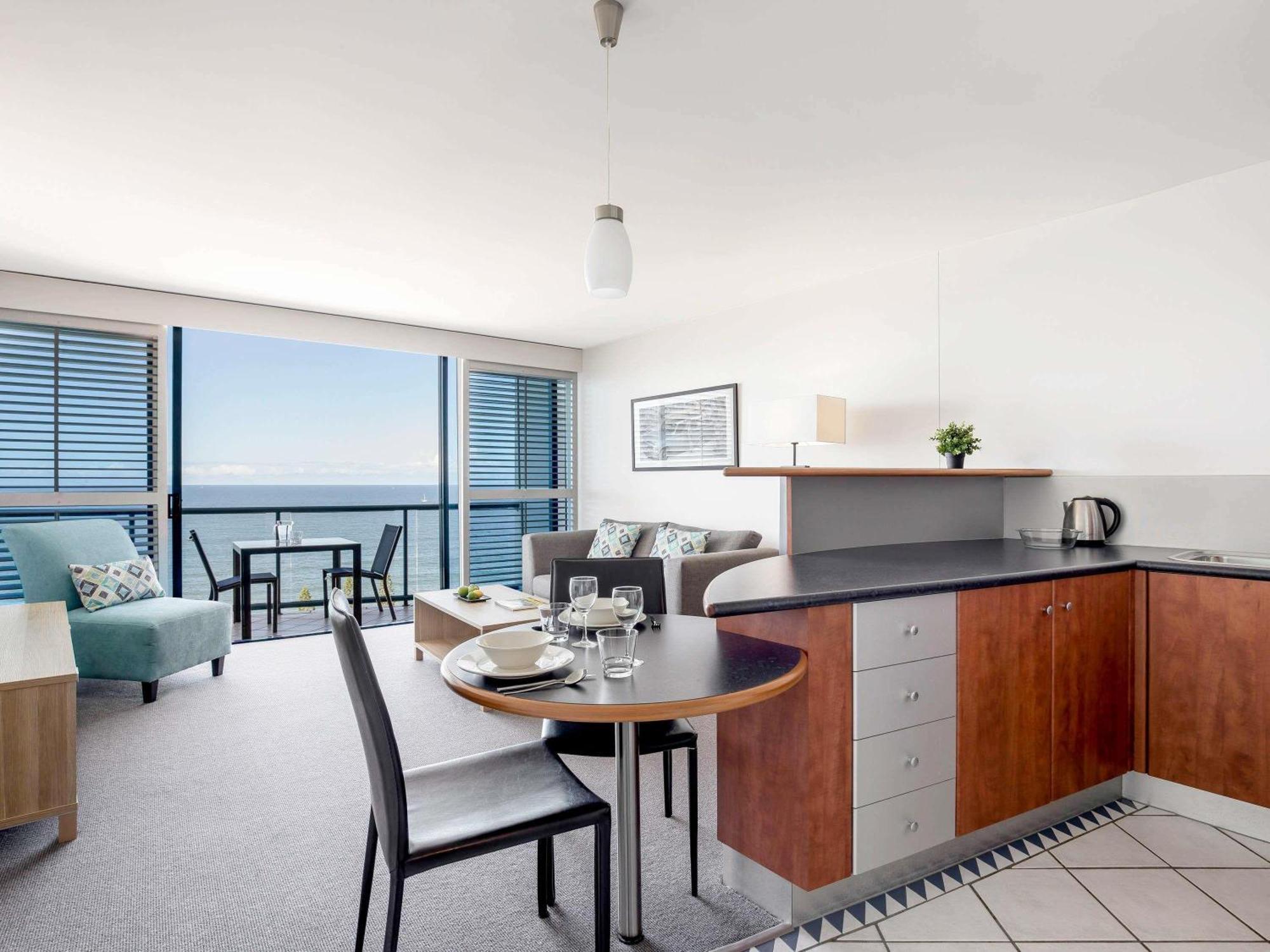 One-Bedroom Ocean View Apartment