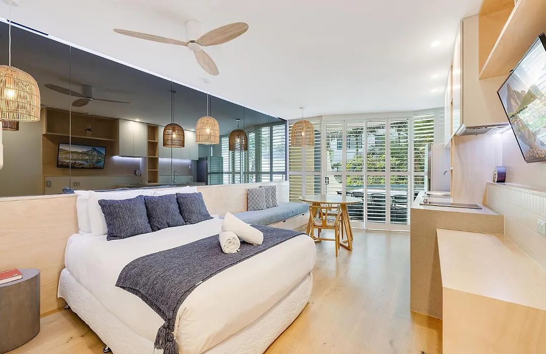 Landmark Resort Renovated Beach Apartment-1