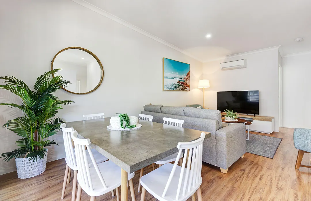 Marj12- Stylish And Spacious-1