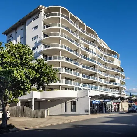 Modern Studio In Heart Of Mooloolaba-3