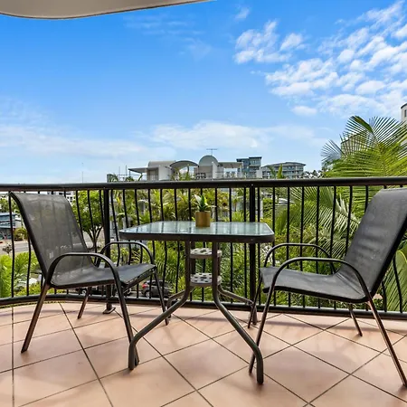 2 Bedroom Central Mooloolaba Resort With Pool, Spa, Mini Golf-2