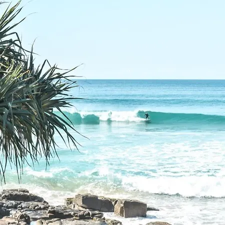 2 Bedroom Unit Mooloolaba- Walk To The Beach-3