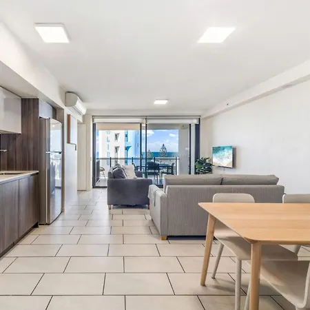 First Light Mooloolaba 9Th Floor Apartment With Ocean Views-3