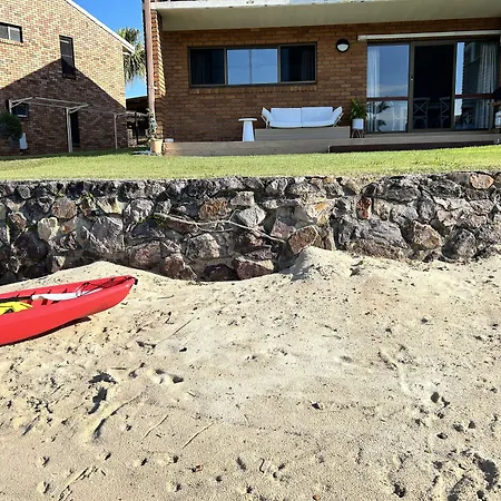 Barooga1- Mooloolaba Canal Front Apartment-3