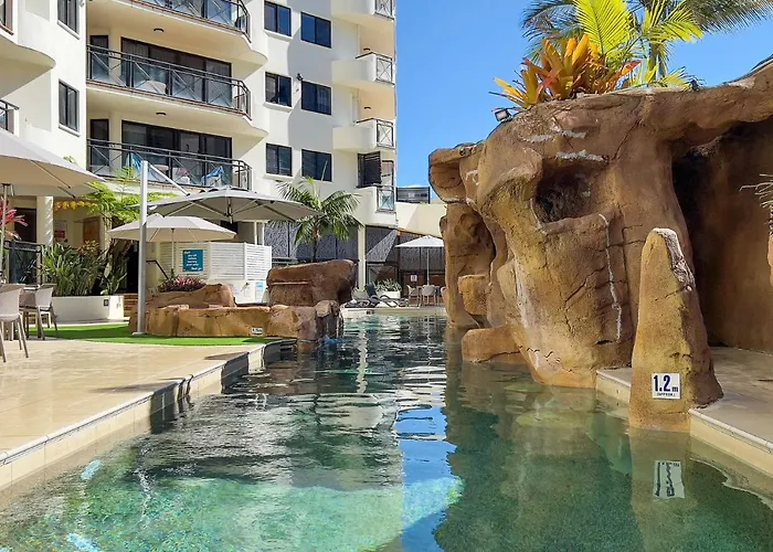 2 Bedroom Penthouse, Sleeps 5 In Caribbean Resort Mooloolaba