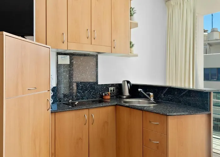 Top Floor Beachside Apartment In The Heart Of Mooloolaba