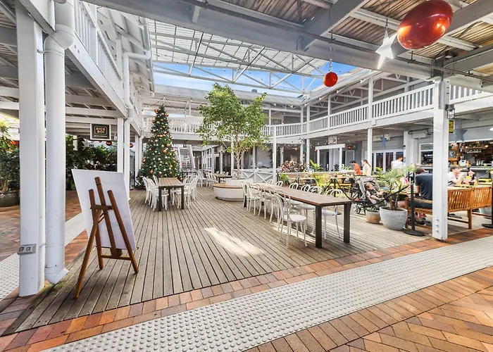 Ocean Front Central 3 Bedroom Apartment Mooloolaba