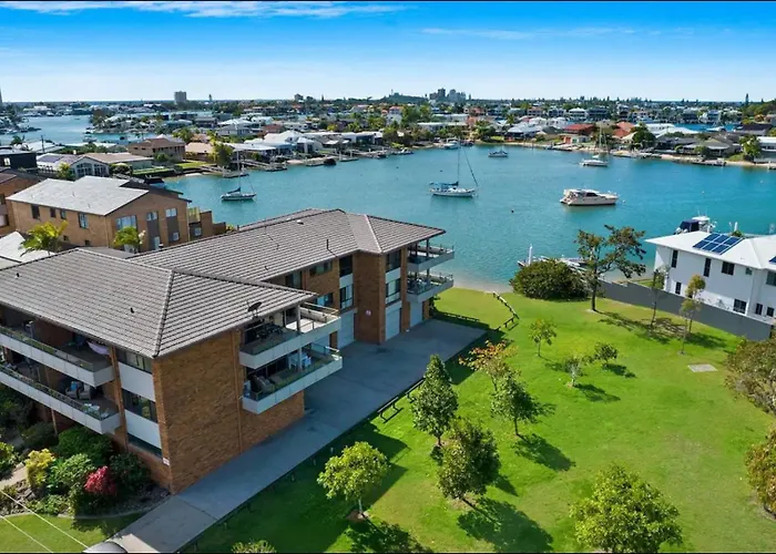 Luxury 2 Bedroom Unit Mooloolaba
