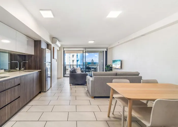 First Light Mooloolaba 9Th Floor Apartment With Ocean Views