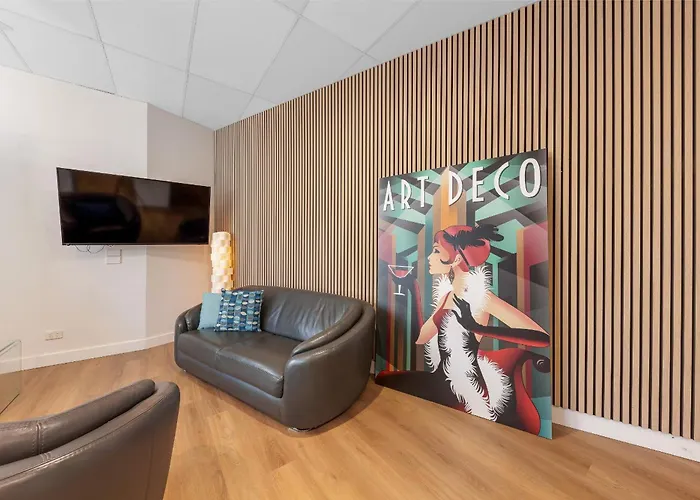 Modern Studio In Heart Of Mooloolaba