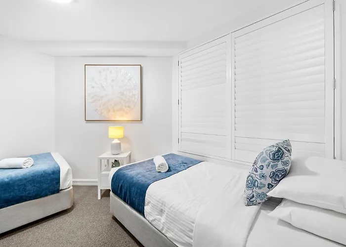 Zanzibar 404, Sensational 2 Bedroom Oceanview Apartment Mooloolaba