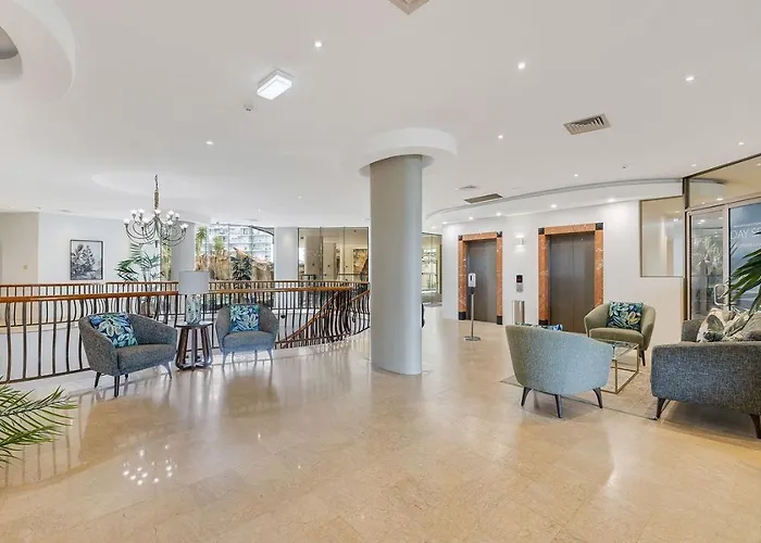 Landmark Resort Gem - Ocean Views, Pools & Prime Location Mooloolaba