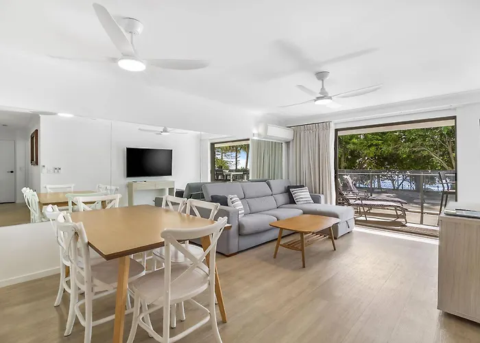 Spinnaker Apt 6- Mooloolaba Beach