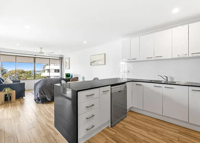 Beachside Views 2 Bedroom Apartments Mooloolaba