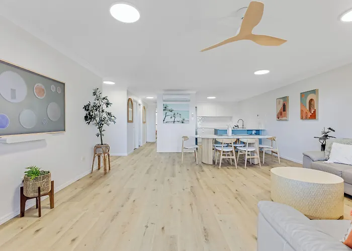 Riverdance Apt 6 Mooloolaba