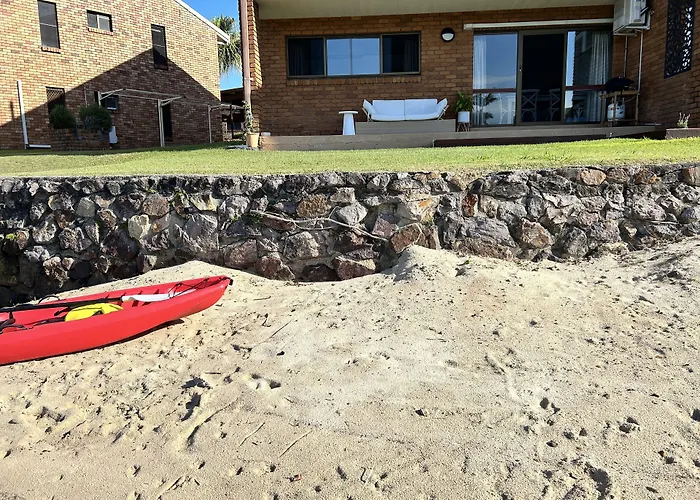 Barooga1- Mooloolaba Canal Front Apartment