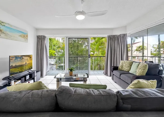 Central, Neat And Affordable 2 Bed Apartment Mooloolaba