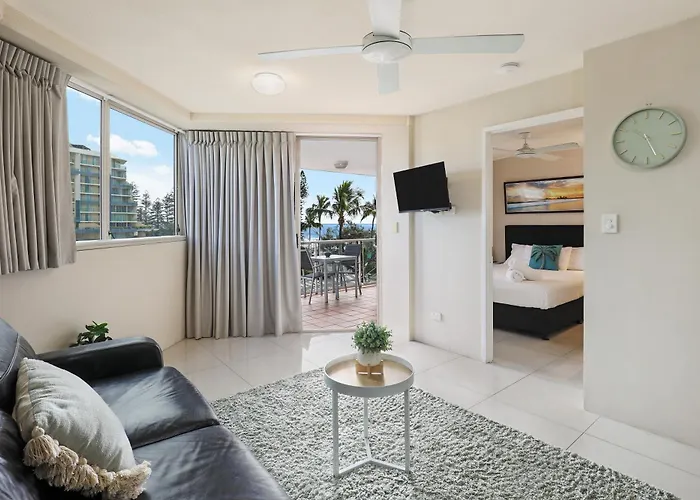 Central Mooloolaba Beachfront Apartment - Located In Sandcastles Resort