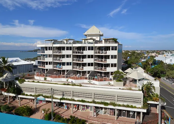 Mooloolaba Beachfront Apartment In Sandcastles